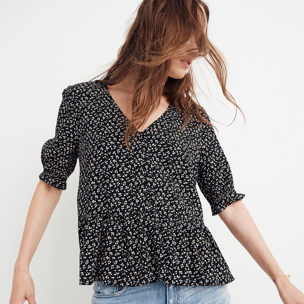 Courtyard Ruffle-Hem Top in Playground Posies